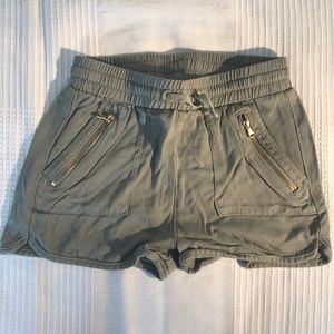 H&M pull on shorts